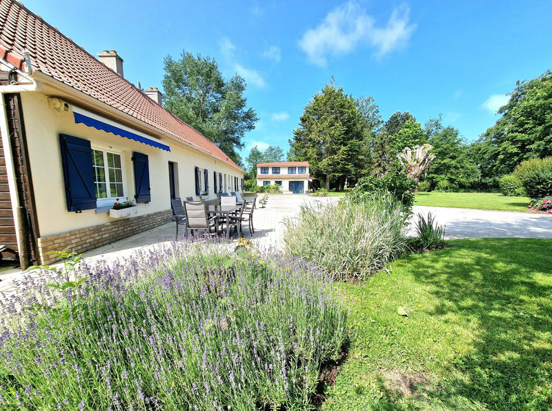 Maison - 200 m² - 8 pièces