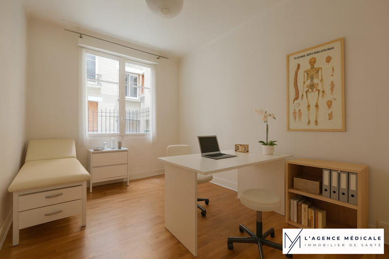 Bureau - 43 m² - 2 pièces