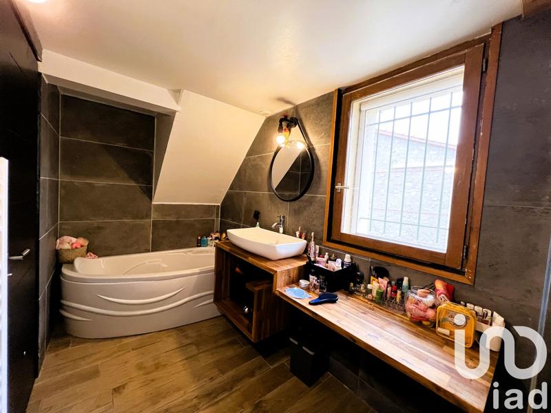 Maison - 175 m² - 6 pièces