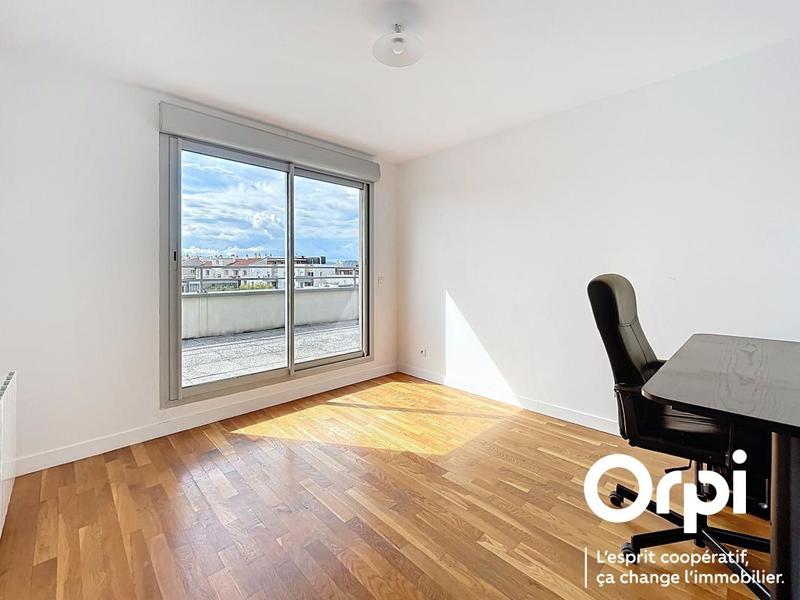 Appartement - 109 m² - 5 pièces