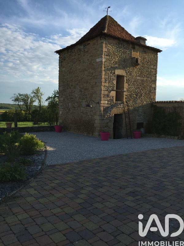 Maison - 200 m² - 6 pièces