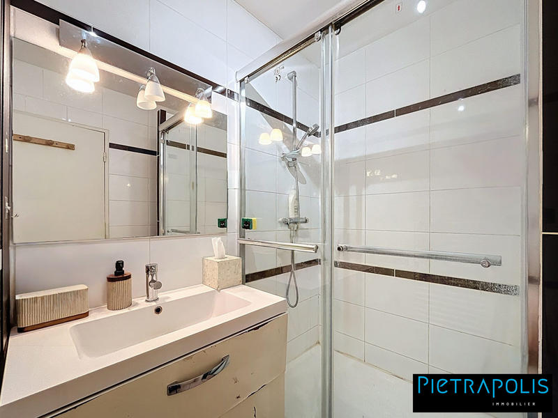 Appartement - 82 m² - 4 pièces