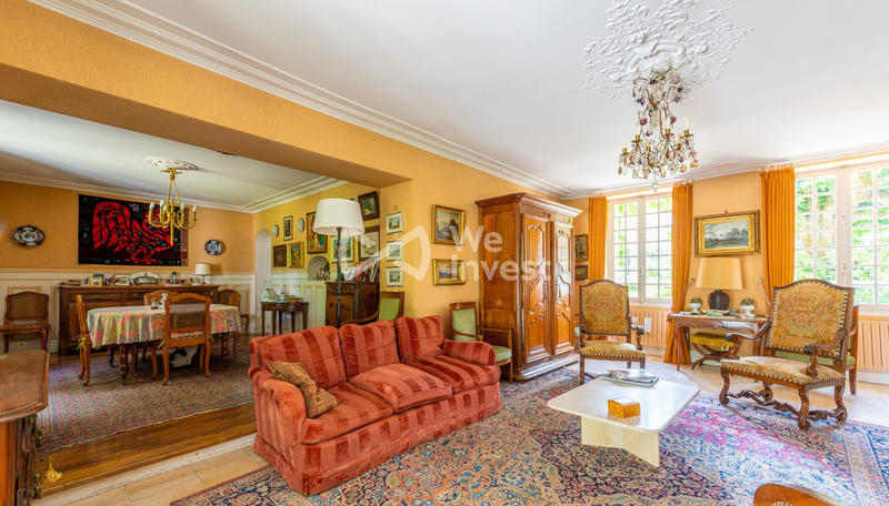 Maison ancienne - 300 m² - 9 pièces