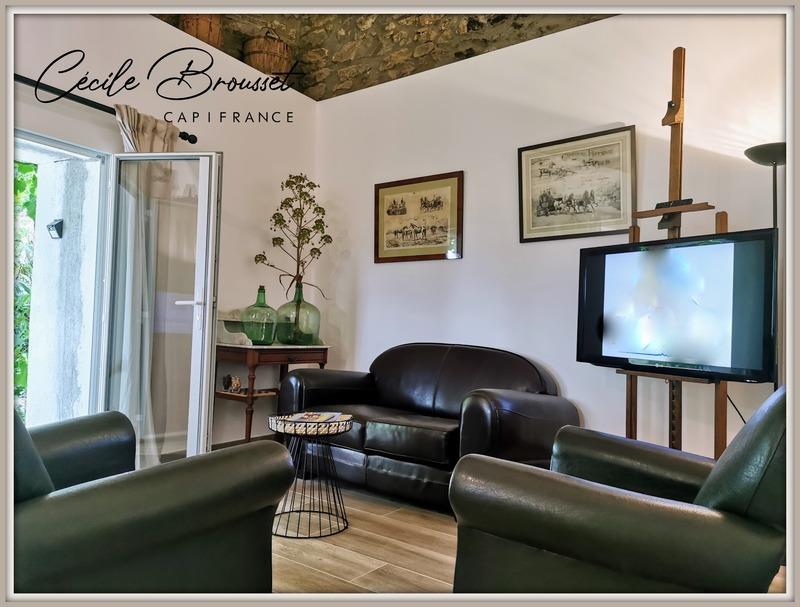 Propriété - 345 m² - 14 pièces