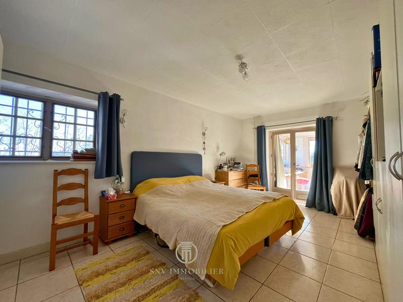 Propriété - 363 m² - 15 pièces