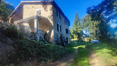 Maison - 176 m² - 5 pièces