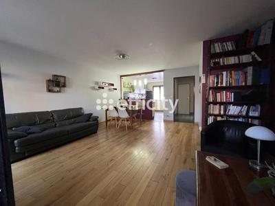 Pavillon - 90 m² - 4 pièces