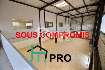 Local commercial - 891 m²