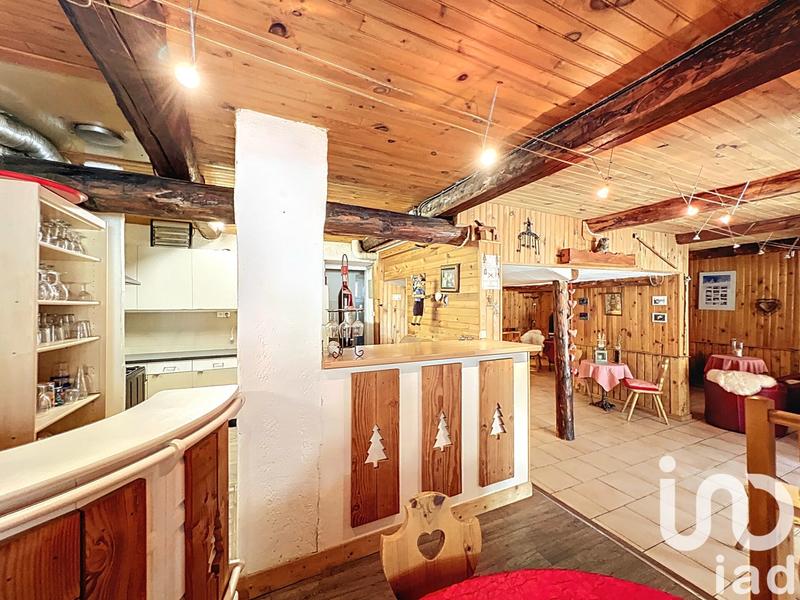 Châlet - 200 m² - 8 pièces