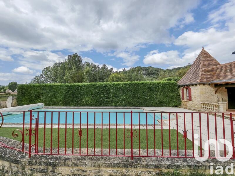 Maison - 400 m² - 17 pièces