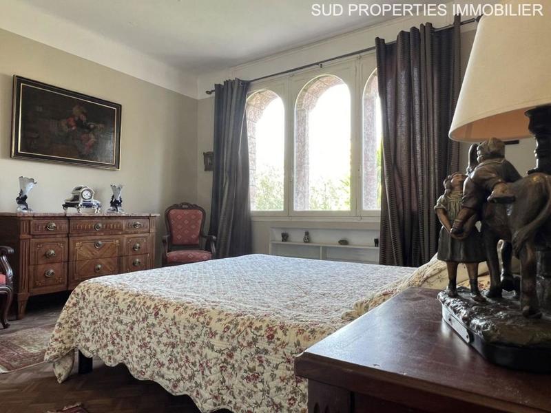 Villa - 247 m² - 7 pièces