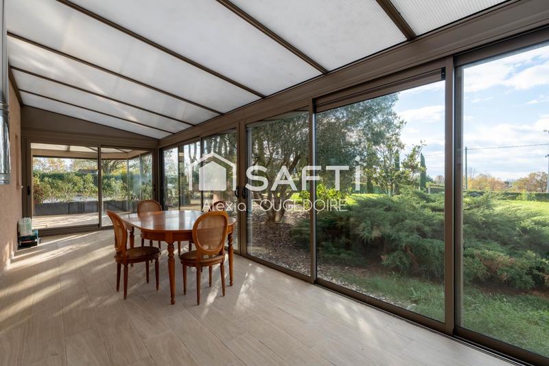 Maison - 298 m² - 9 pièces