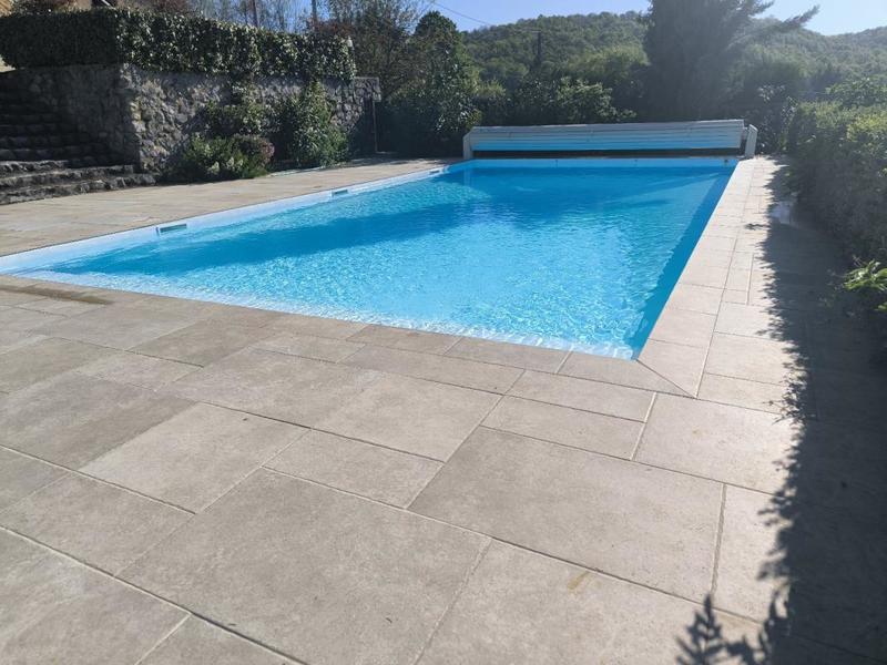 Corps de ferme - 296 m² - 8 pièces