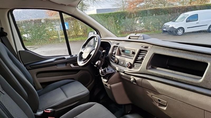 Ford Transit Custom 320 L2h1 2.0 Ecoblue 105 Trend Business