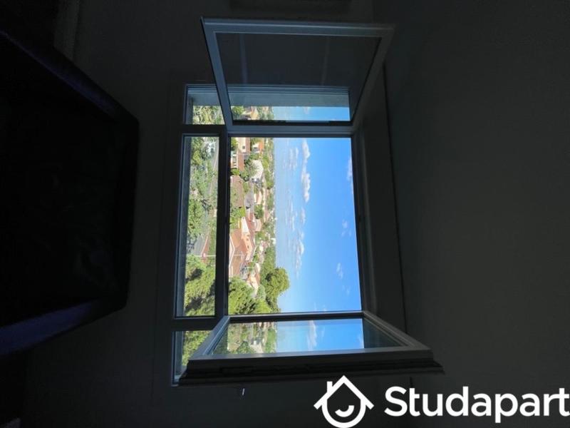 Chambre - 12 m² - 1 pièce