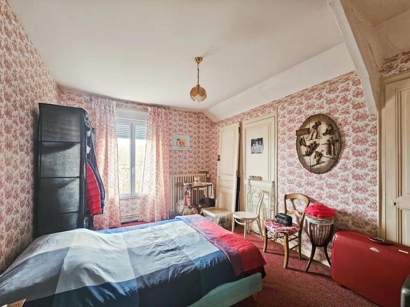 Maison - 260 m² - 10 pièces