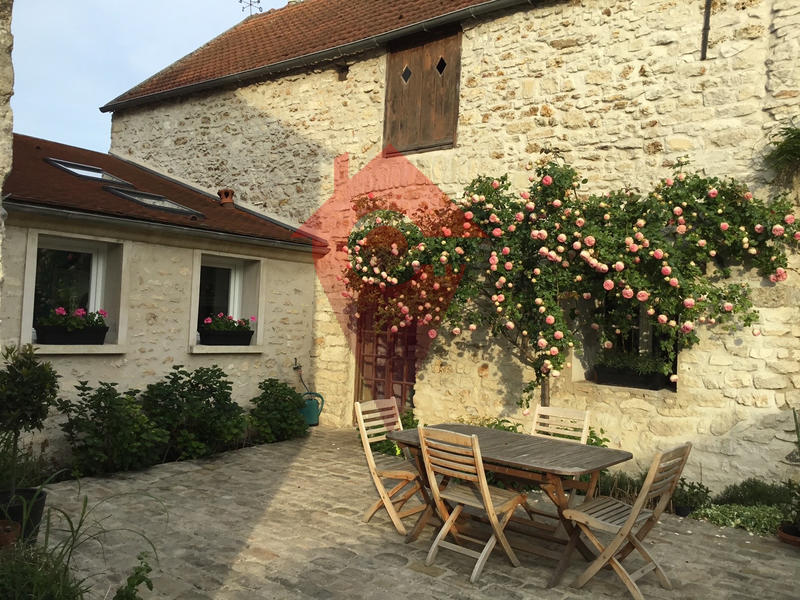 Maison - 200 m² - 7 pièces