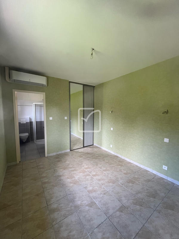 Maison - 102 m² - 4 pièces