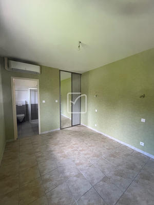 Maison - 102 m² - 4 pièces