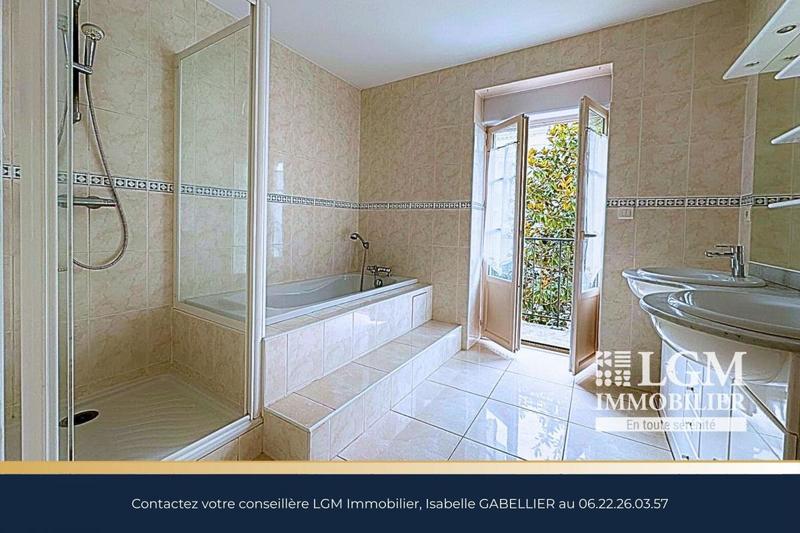 Appartement - 126 m² - 3 pièces