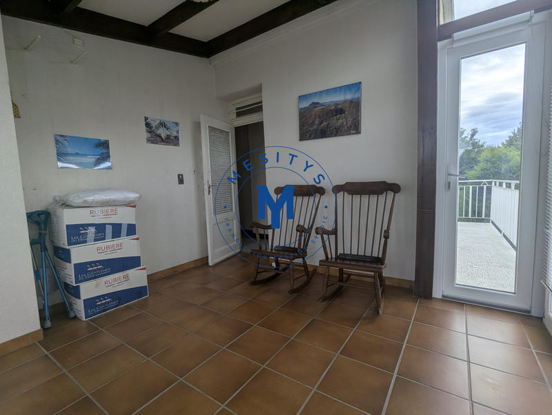 Maison - 104 m² - 5 pièces