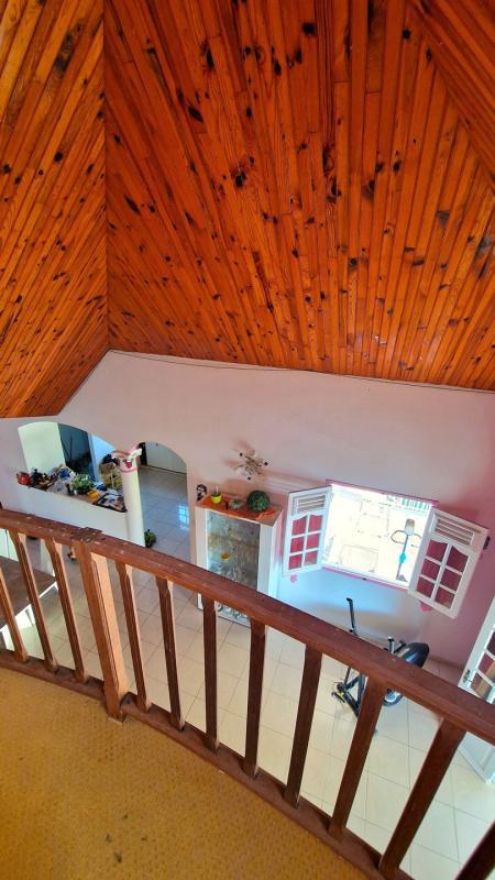 Maison - 335 m² - 11 pièces