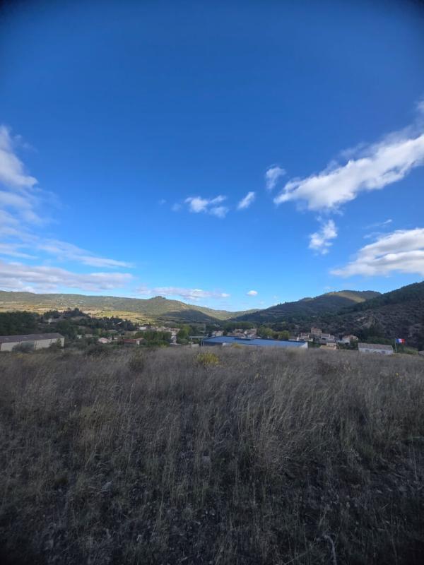 Terrain constructible - 2 463 m²