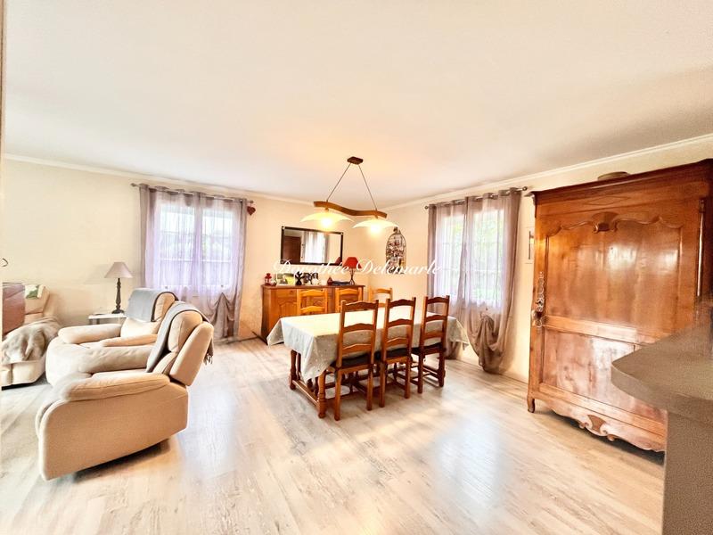 Maison - 104 m² - 4 pièces