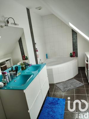 Maison - 101 m² - 5 pièces