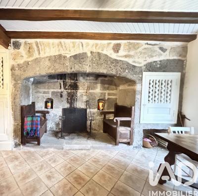 Maison - 141 m² - 8 pièces