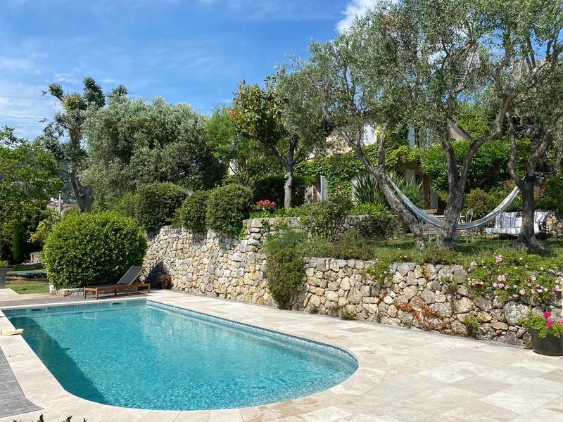 Bastide - 200 m² - 5 pièces