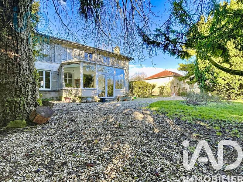 Maison - 320 m² - 14 pièces