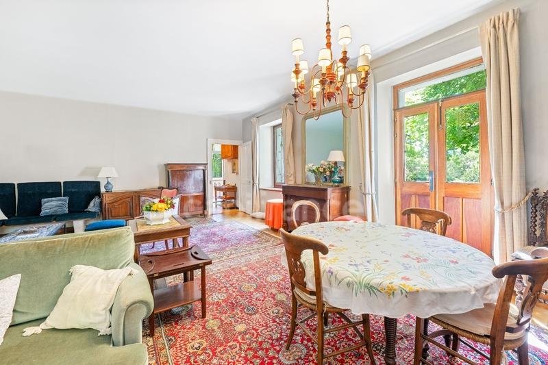 Maison - 197 m² - 6 pièces