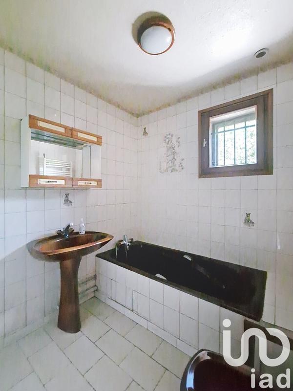 Maison - 168 m² - 10 pièces