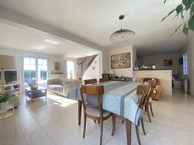 Maison - 124 m² - 7 pièces