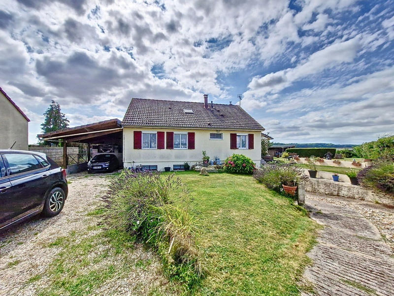 Maison - 103 m² - 4 pièces