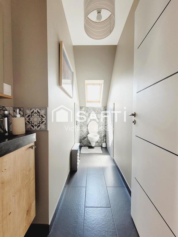 Maison - 195 m² - 8 pièces