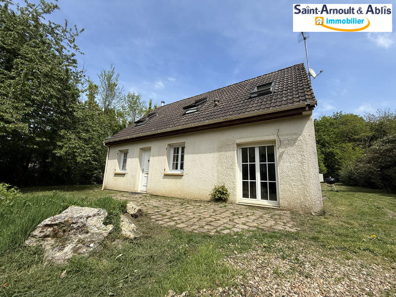 Maison traditionnelle - 90 m² - 6 pièces