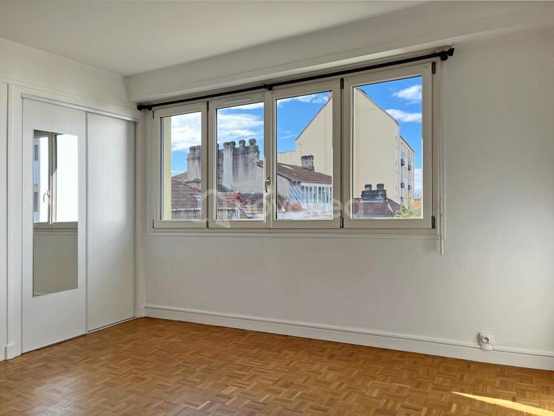 Appartement - 82 m² - 4 pièces