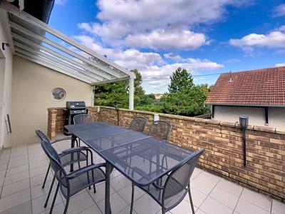 Maison - 333 m² - 11 pièces