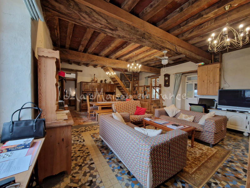 Maison - 198 m² - 8 pièces