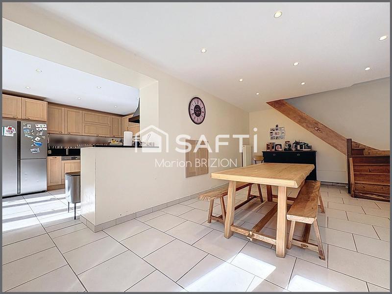 Villa - 219 m² - 8 pièces