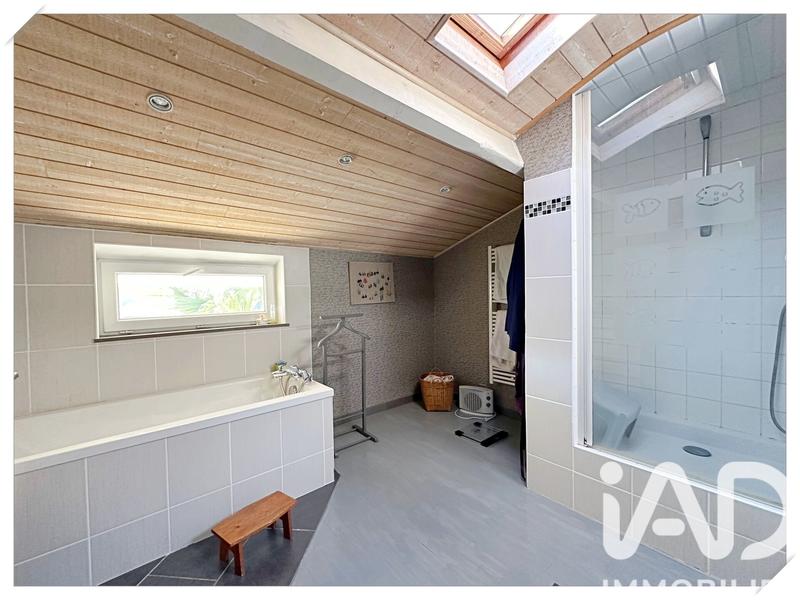 Maison - 187 m² - 7 pièces