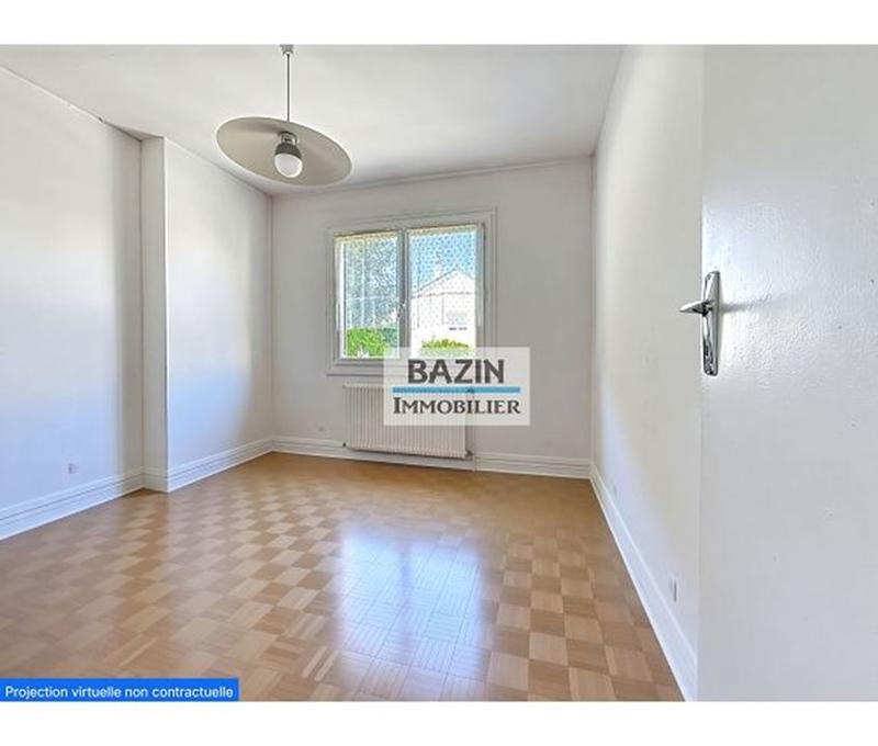 Maison traditionnelle - 94 m² - 6 pièces