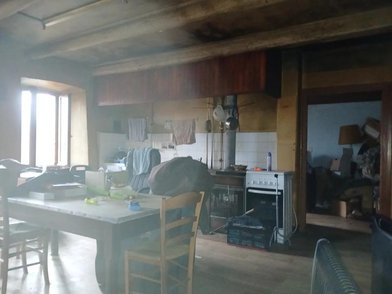 Maison - 250 m² - 6 pièces