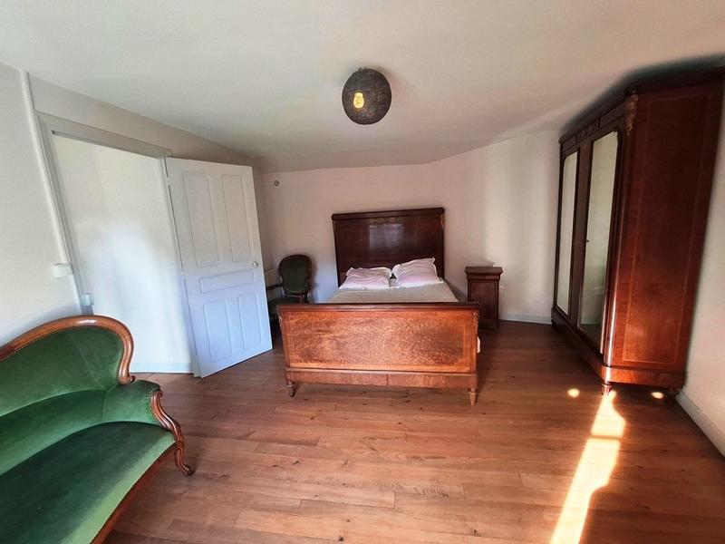 Maison - 190 m² - 8 pièces