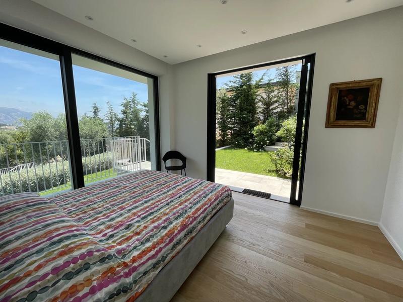 Maison - 185 m² - 6 pièces