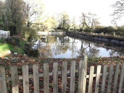 Maison - 287 m² - 10 pièces