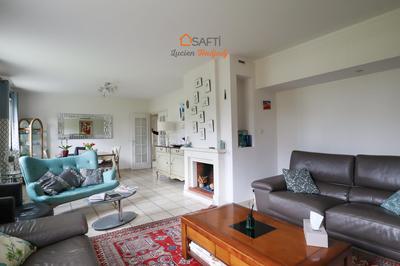 Maison - 158 m² - 7 pièces