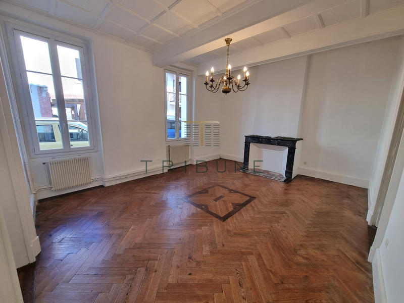 Maison - 292 m² - 10 pièces